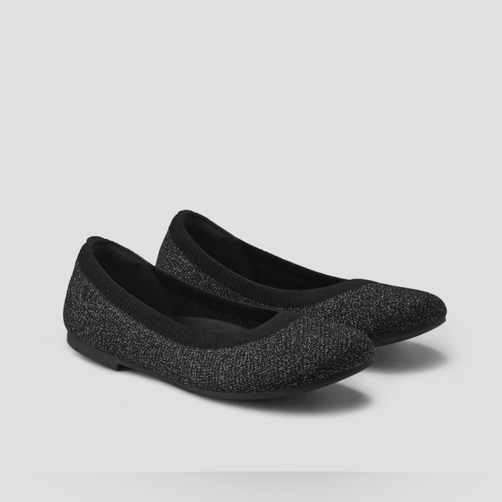 Vivaia Round-Toe Flats, Size US 8.5/39.5
